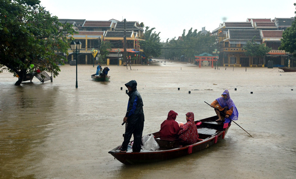 Thông Báo 1 Ủng Hộ Đồng Bào Lũ Lụt tại Miền Trung 2017